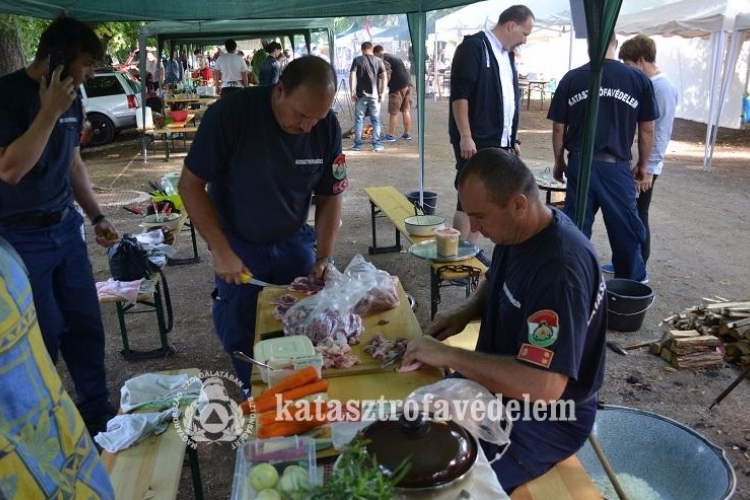 Emlékezeteset alkottak a füstölgők és a katasztrofális tárcsások