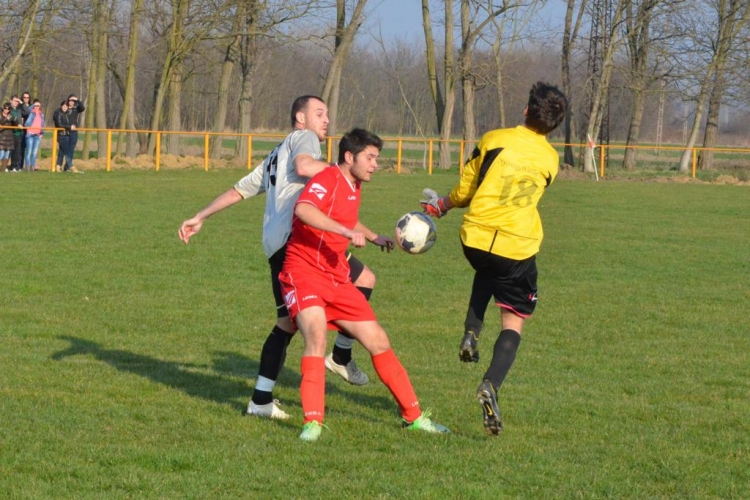 Vág-Kisfalud 0:2 (0:1) Megyei III. o. bajnoki labdarúgó mérkőzés