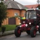 Csukás ballagók traktoros felvonulása Csornán