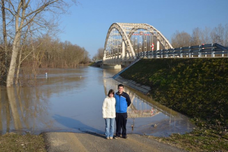 Tovább áradt a Rába folyó