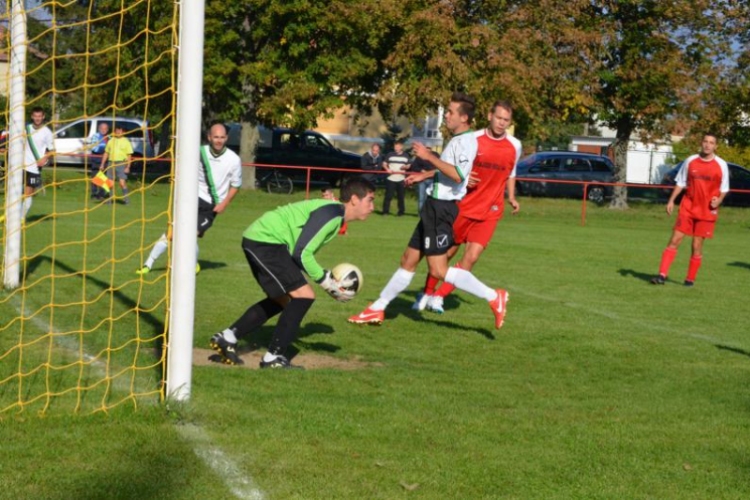 Rábaszentandrás-Bajcs 8:0 (2:0) megyei II. o. győri csoport bajnoki labdarúgó mérkőzés