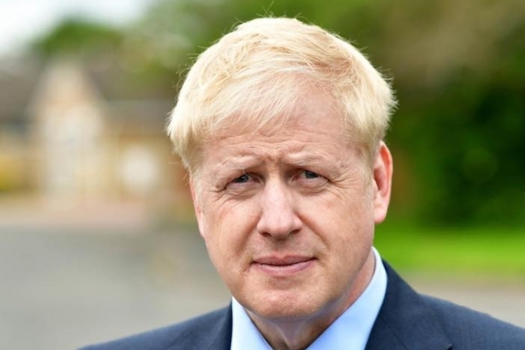 Nagypapákról és orvosokról nevezte el kisfiát Boris Johnson és Carrie Symonds