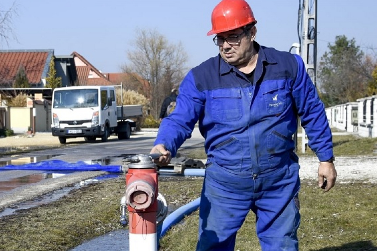 Hétfőtől október 20-ig hálózat karbantartás miatt átmeneti nyomáscsökkenés és víz elszíneződés lehet Kapuváron és térségében