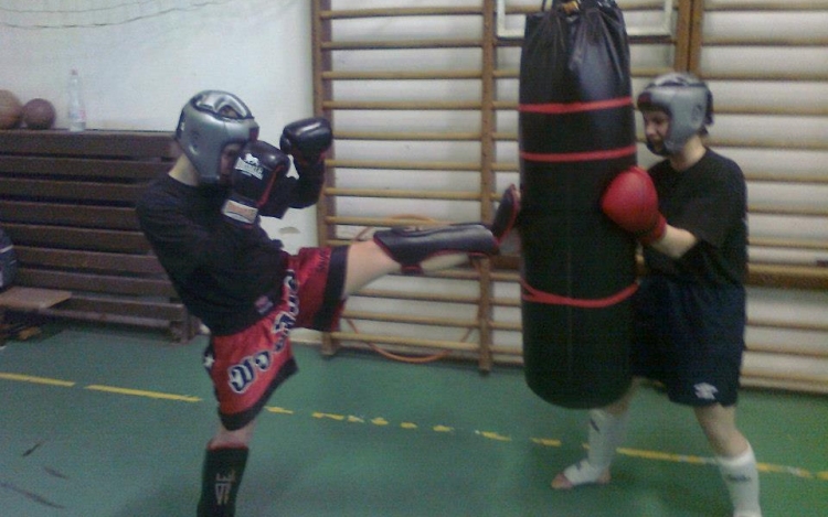 Alakformáló, kondicionáló edzések a Kickbox Kapuvárban!